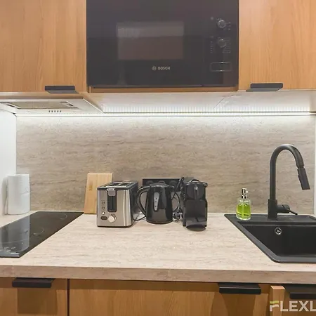 Charming In The Heart Of 8th Appartamento