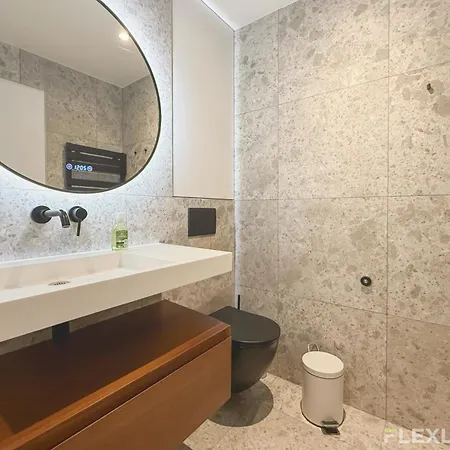 Appartamento Charming In The Heart Of 8th Parigi