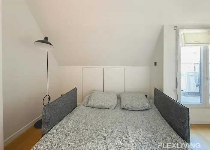 Charming In The Heart Of 8th Apartment *